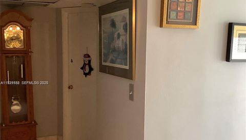 5181 W Oakland Park Blvd