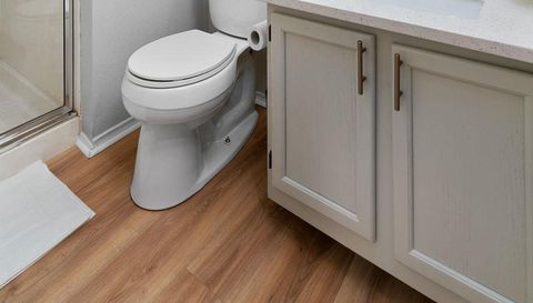 807 Clarence Bohls LN