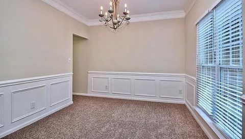 1212 Oakdale Commons Ct