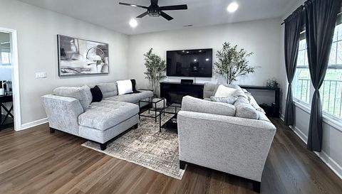 1118 Cross Pointe Dr