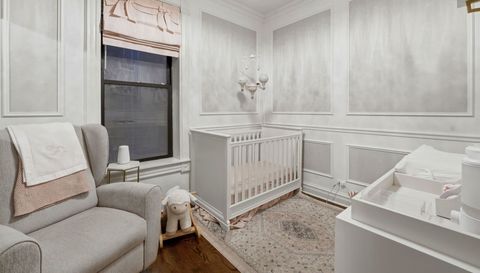 2142 N RACINE Avenue