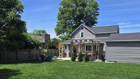 110 W Orchard Springs Dr