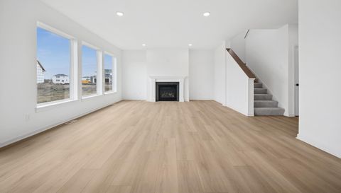 11648 Harbor Lane N