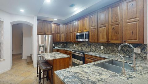 949 Harbor View N
