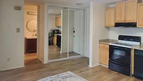 3050 Rue Dorleans 370