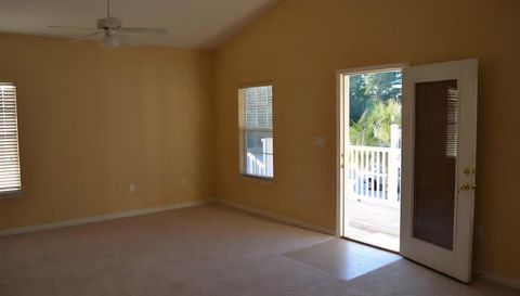 108 Don Bishop Rd #16