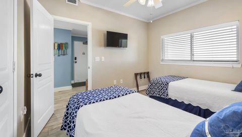 22 Via Deluna Dr