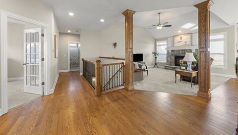 1121 Blackberry Shore Lane