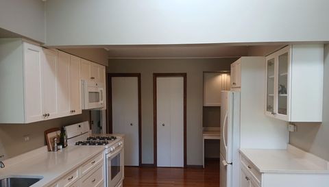 121 Mandel Ln