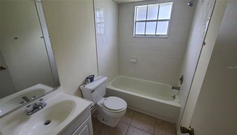 454 FAIRWAYS CIRCLE