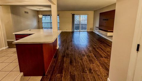 13453 Coliseum Drive