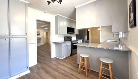 2347 Wentworth Dr