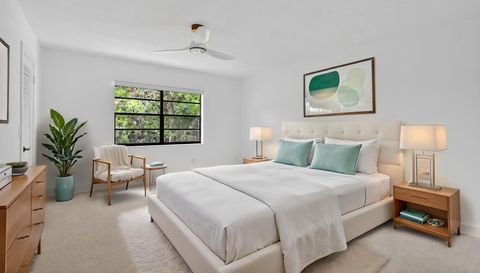 9272 Vista Del Lago