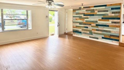 1607 CRESTWOOD DRIVE