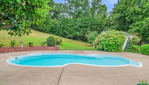209 Southfork Ln