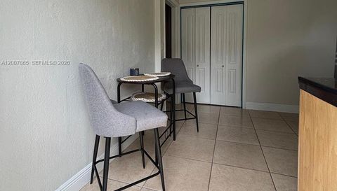 6870 5th Ct