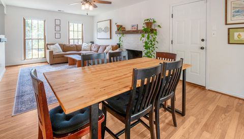 12328 Sandringham Pl