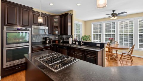 12101 Golden Aster Terrace