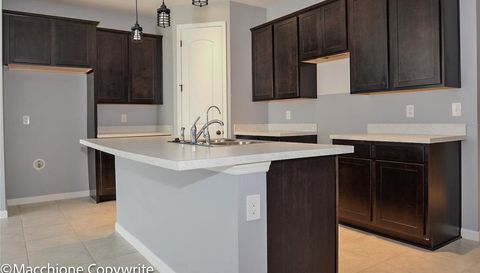 316 LAKE SMART CIRCLE