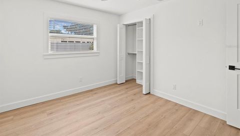 819 JACARANDA