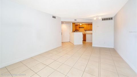 1940 LAKE ATRIUMS CIRCLE