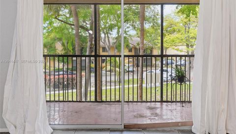 3083 N Oakland Forest Dr