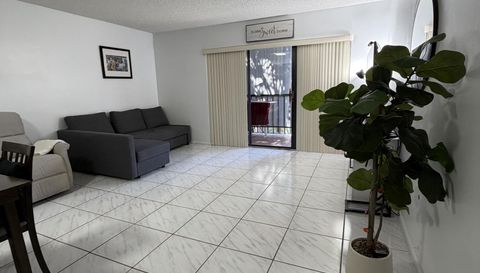 8415 SW 107th Ave APT 261W