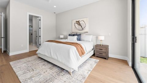 1326 W NEW HAMPSHIRE STREET