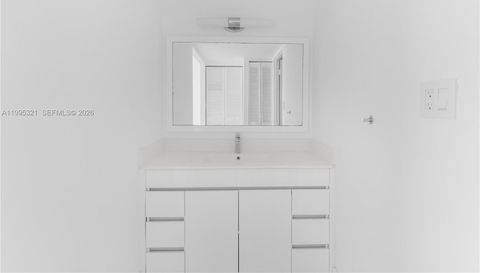 1450 Brickell Bay Dr