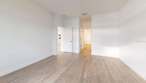 7949 LAKES EDGE LANE