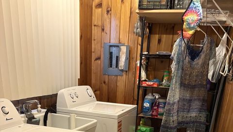 980 County Line Road