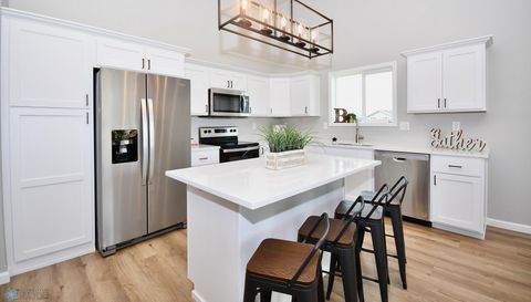 2387 Eagle Valley Drive S