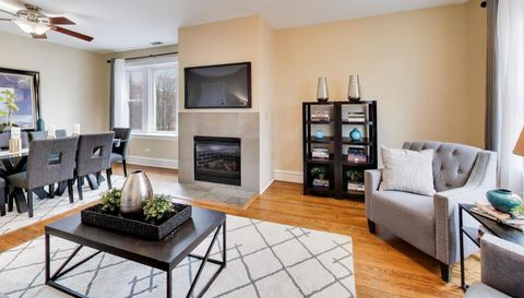 3358 N Monticello Avenue