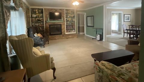 3806 Claridge Road North