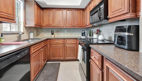 10249 N Military Trl