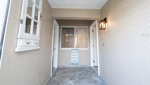 12235 SW KINGSWAY CIRCLE