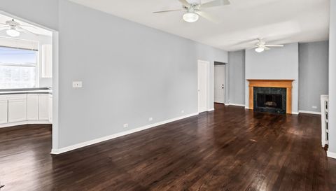 845 W Belle Plaine Avenue