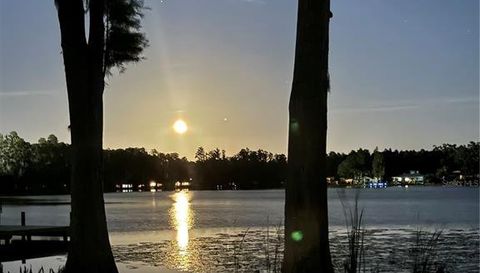 1006 Lake Cooper