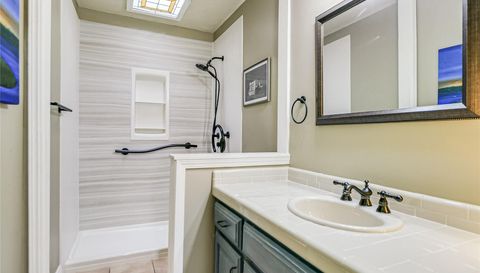 1304 Hi Circle North DR