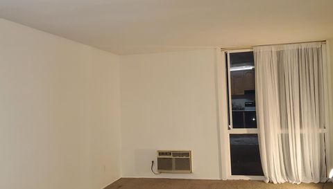 3050 Rue Dorleans 370