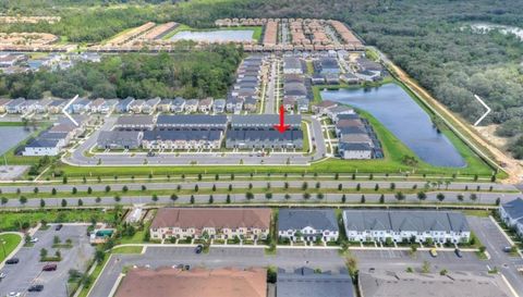 1692 TROPICAL PALMS CIRCLE