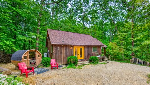 3380 Helmsburg Rd
