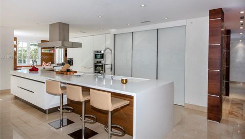 7938 Fisher Island Dr