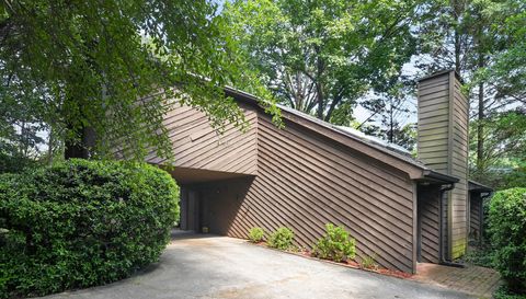 612 Tom Smith Rd SW