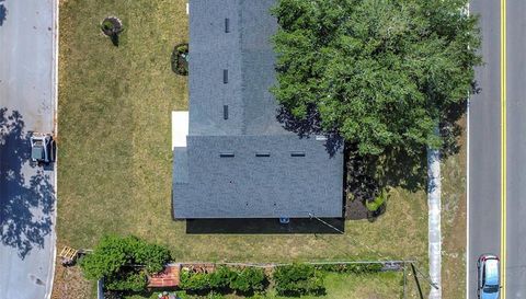 1365 LAKE DRIVE