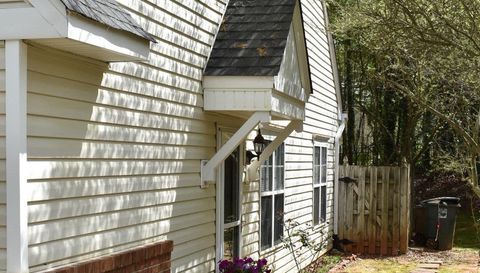 22 Pickwick Pl