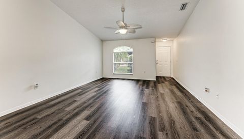2046 Old Trevor Way