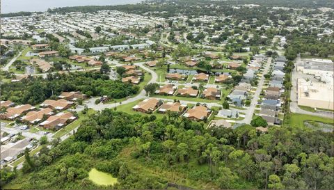 15437 Crystal Lake Dr