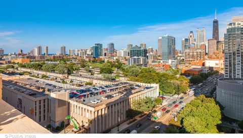 758 N Larrabee Street