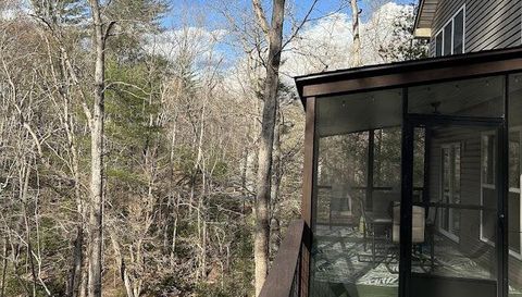 209 Falcon Crest Way